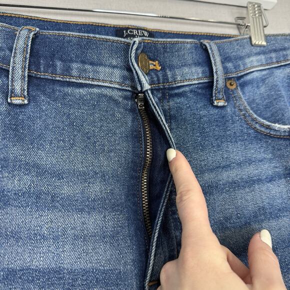 J.Crew Womens Jeans 32 Blue Essential Straight in All-Day Stretch Raw Hem Denim - Picture 3 of 12